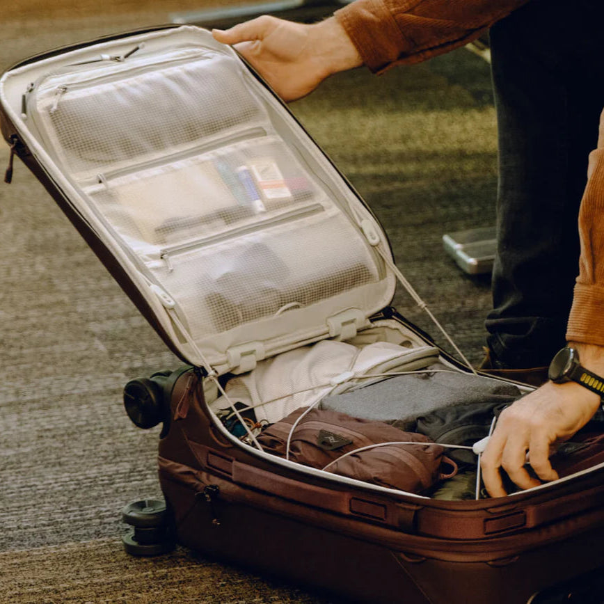 Peak Design Roller Pro Carry-On – Premium Travel Luggage (Complimentary Gift)